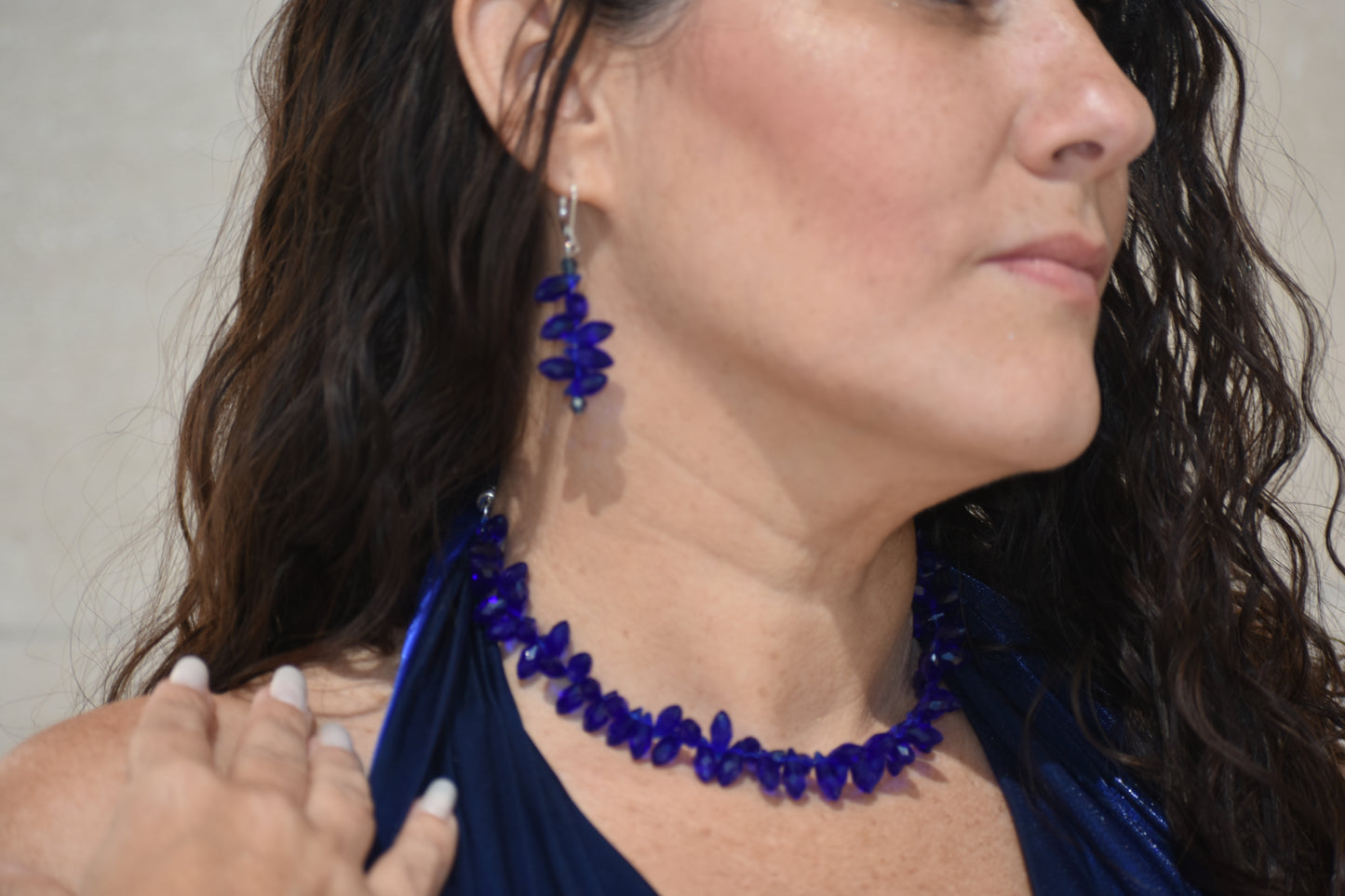 Amplifier Vintage Australian Glass Teardrop Necklace